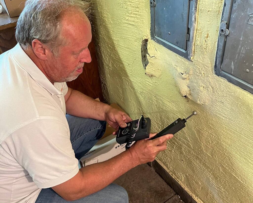 Erich Busslehner Bau Sachverständiger auf der Baustelle